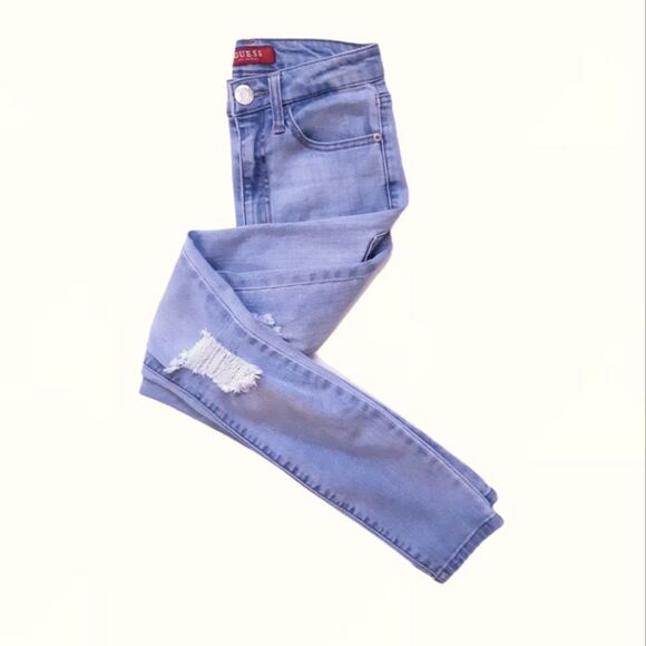 Guess Distressed Light Wash Blue Jeans - Picture 1 of 6